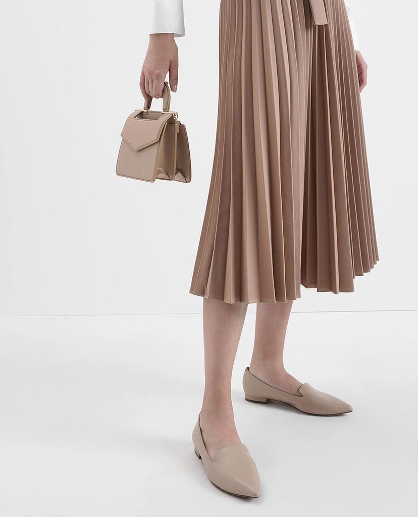 CHARLES & KEITH - Giày đế bệt nữ mũi nhọn Pointed Toe