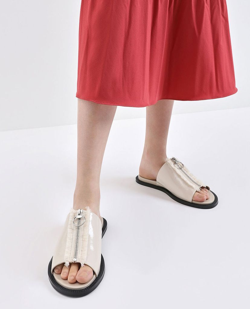 CHARLES & KEITH - Giày sandal nữ phối zip Wrinkled Patent