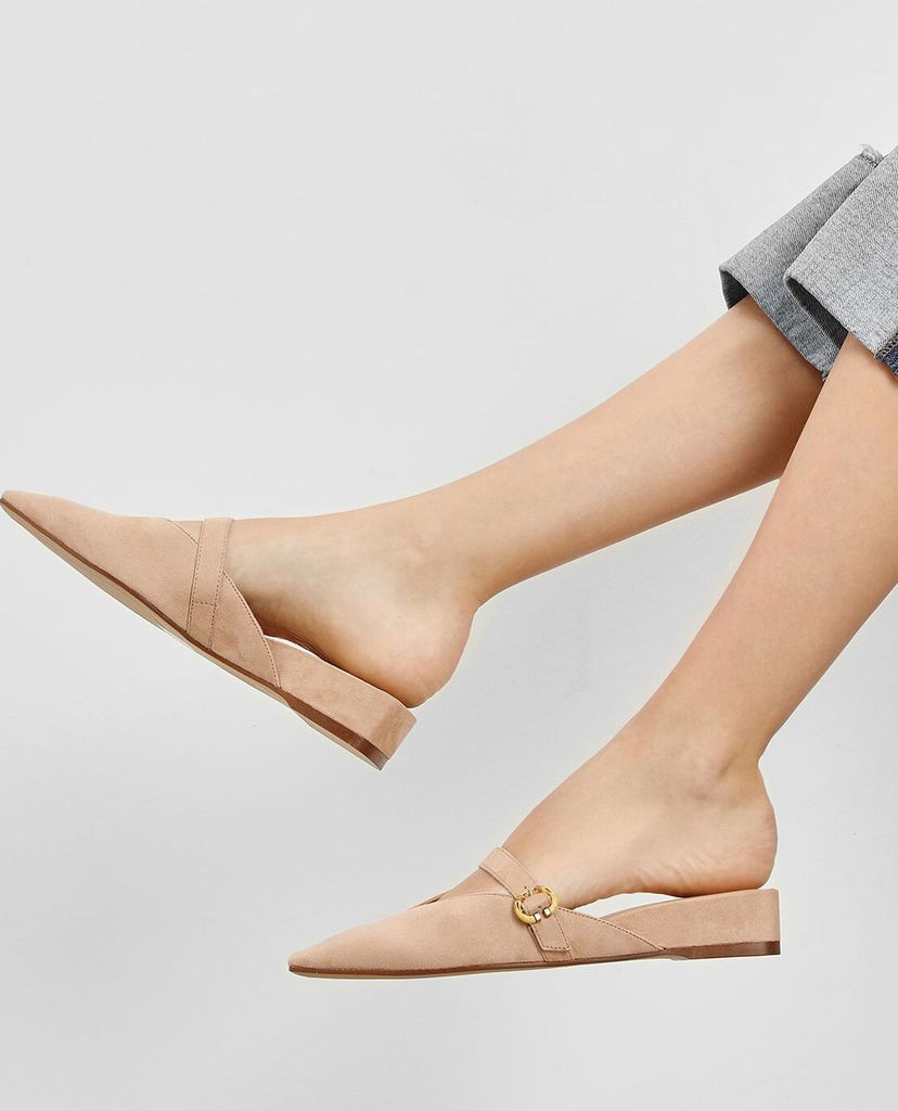 CHARLES & KEITH - Giày đế bệt V Cut Low Wedge