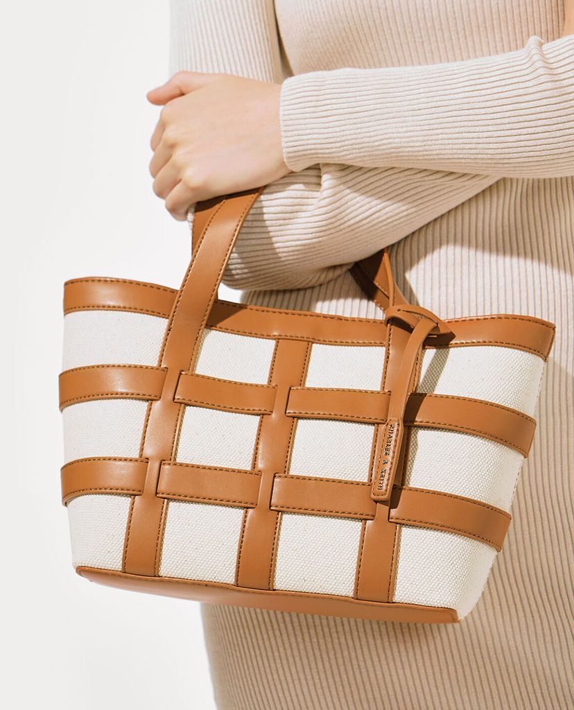 CHARLES & KEITH - Túi xách tay nữ Caged Canvas