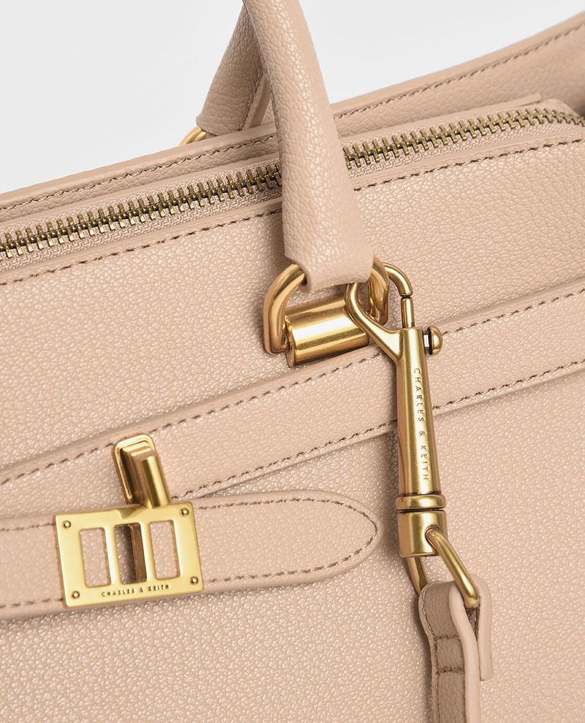 CHARLES & KEITH - Túi đeo vai chữ nhật Large Two Way Zip