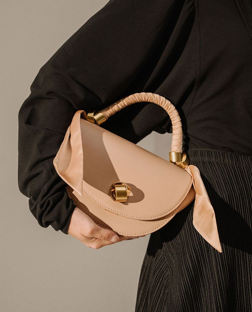 CHARLES & KEITH - Túi xách tay nữ hình bán nguyệt Satin Pleated Scarf