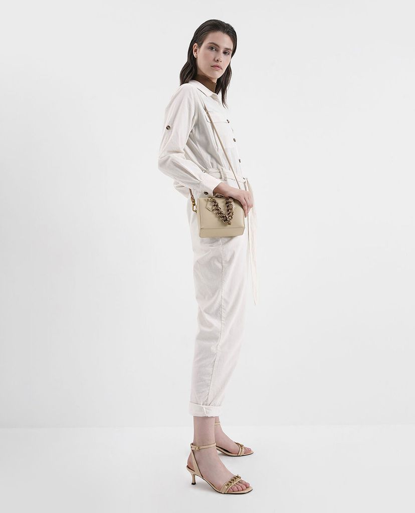 CHARLES & KEITH - Túi đeo chéo chữ nhật Square Chunky Chain