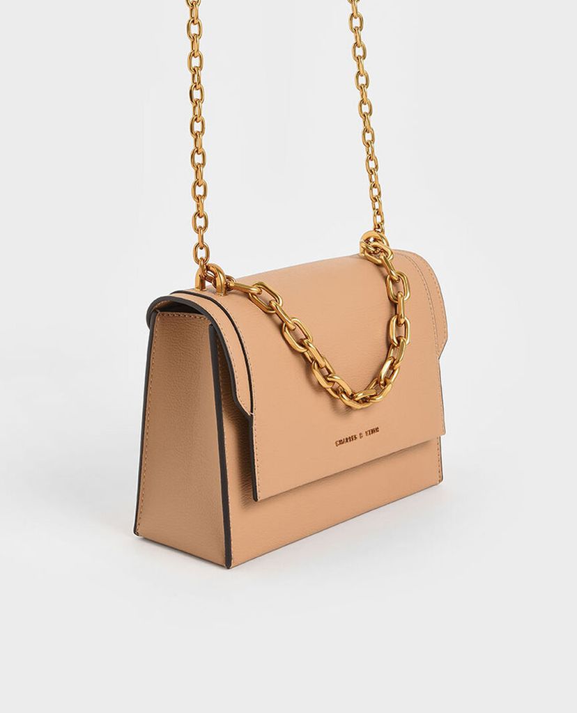 CHARLES & KEITH - Túi đeo chéo nữ hình chữ nhật Chain Handle