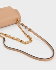 CHARLES & KEITH - Túi đeo chéo nữ hình chữ nhật Chain Handle