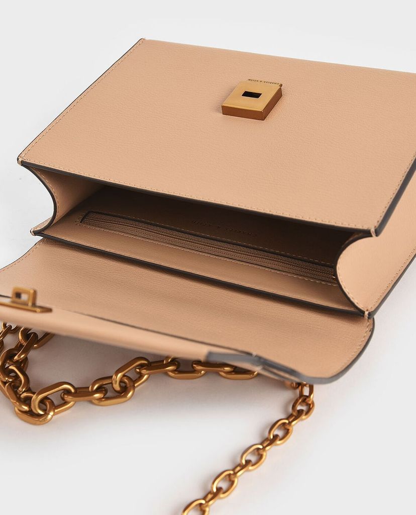 CHARLES & KEITH - Túi đeo chéo nữ hình chữ nhật Chain Handle