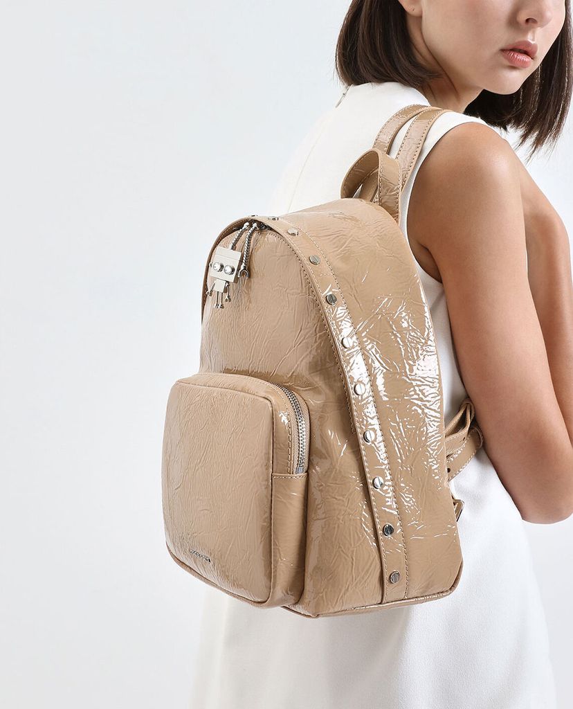 CHARLES & KEITH - Balo da gợn sóng Robot Charm Wrinkled Patent