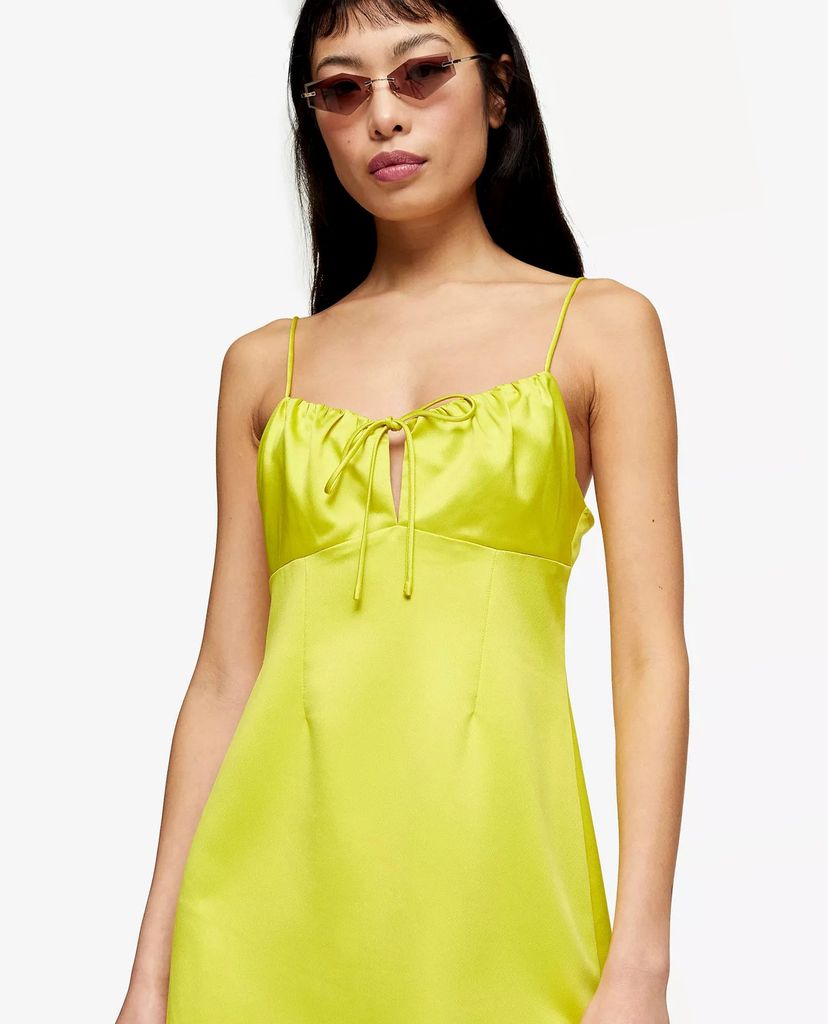 TOPSHOP - Đầm mini hai dây PETITE Neon Yellow Gathered Bust Slip