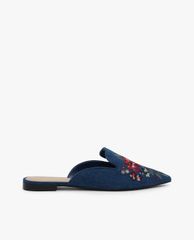 CHARLES & KEITH - Giày đế bệt nữ mũi nhọn Floral Embroidered