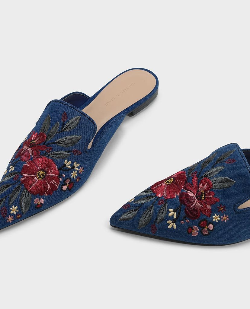 CHARLES & KEITH - Giày đế bệt nữ mũi nhọn Floral Embroidered