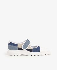 CHARLES & KEITH - Giày đế bệt nữ mũi tròn nữ tính