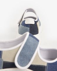CHARLES & KEITH - Giày đế bệt nữ mũi tròn nữ tính