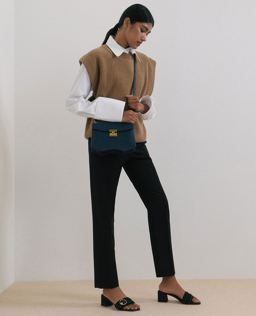 CHARLES & KEITH - Túi đeo chéo chữ nhật Stone Embellished