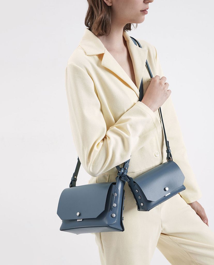 CHARLES & KEITH - Túi đeo chéo chữ nhật Mini Reversible Front Flap