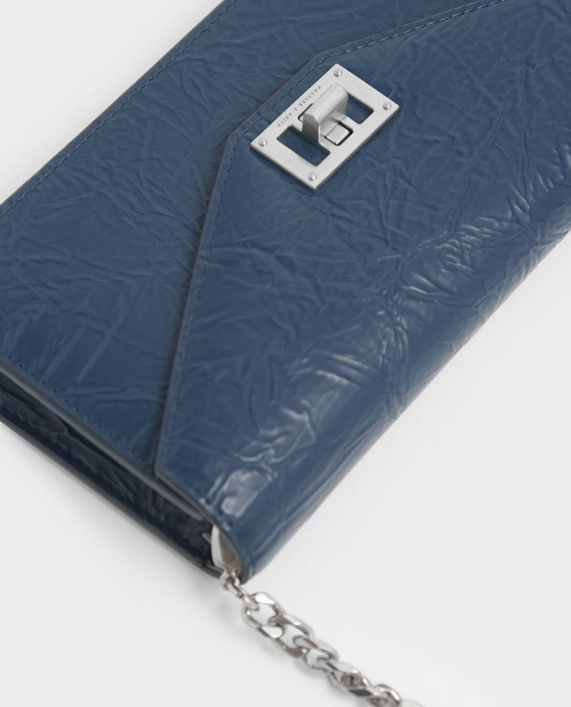 CHARLES & KEITH - Ví cầm tay nữ chữ nhật Wrinkled Effect