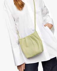 TOPSHOP - Túi đeo chéo nữ Green Leather Small Bucket