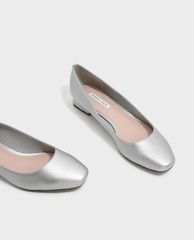 CHARLES & KEITH - Giày búp bê nữ mũi tròn thời trang