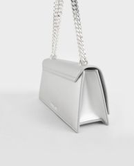 CHARLES & KEITH - Túi đeo vai nữ phom chữ nhật Chain Strap Trapeze