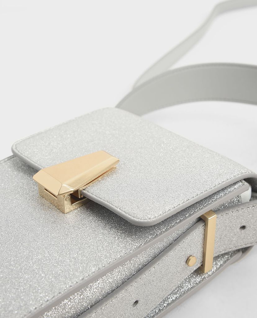 CHARLES & KEITH - Túi đeo chéo nữ chữ nhật Elongated Front Flap