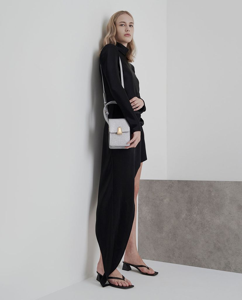 CHARLES & KEITH - Túi đeo chéo nữ chữ nhật Elongated Front Flap