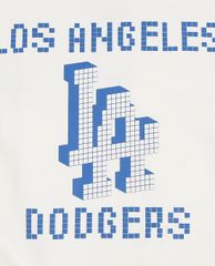 MLB - Áo sweatshirt tay dài cổ tròn PLAY Pixel Logo
