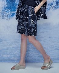 MLB - Quần shorts jeans nữ Paisley Cotton Midi Woven