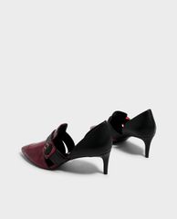 CHARLES & KEITH - Giày cao gót mũi nhọn Oversized Buckle