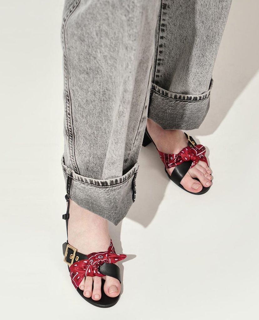 CHARLES & KEITH - Giày sandal cao gót Tie Slingbacks