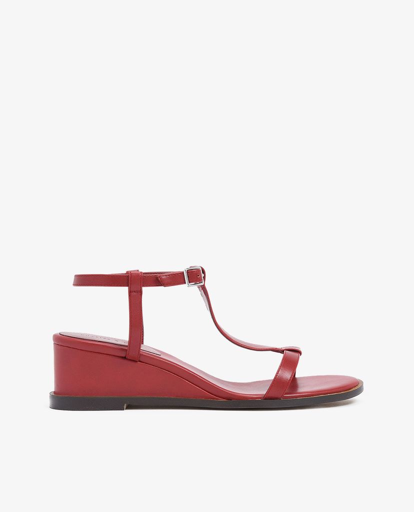 CHARLES & KEITH - Giày đế xuồng T Bar Wedges