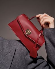 CHARLES & KEITH - Túi xách tay phom chữ nhật Trapeze