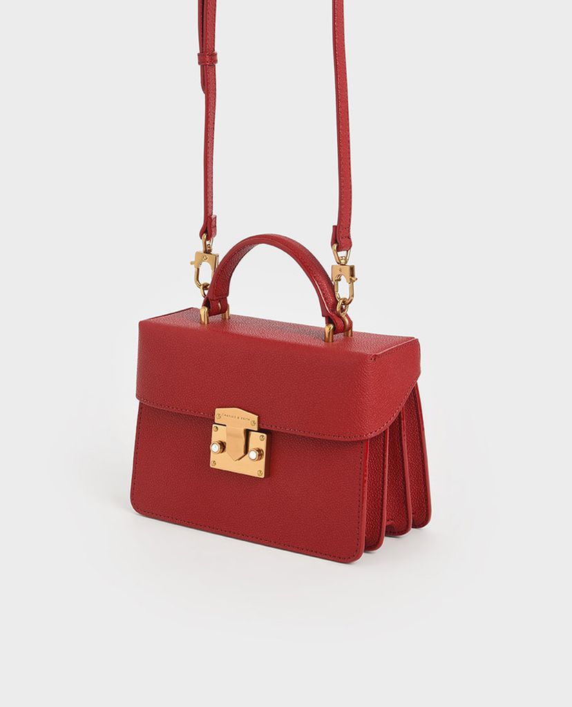 CHARLES & KEITH - Túi đeo vai phom chữ nhật Croc Effect Chain Shoulder