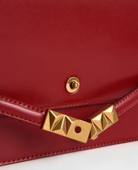 CHARLES & KEITH - Túi đeo chéo nữ Metallic Push Lock Crossbody Bag
