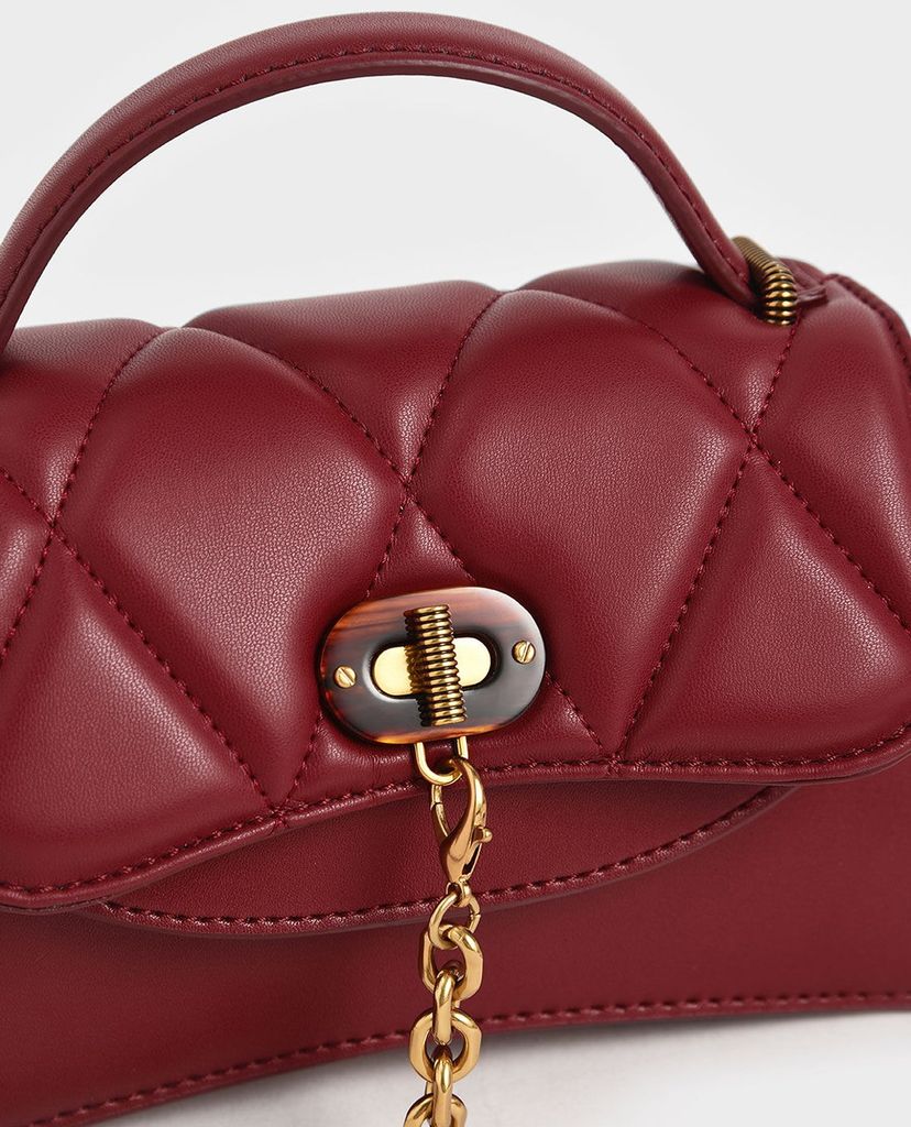 CHARLES & KEITH - Túi xách nữ nắp gập chần bông Padded Chain Link