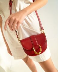 CHARLES & KEITH - Túi đeo vai nữ Mini Gabine Saddle