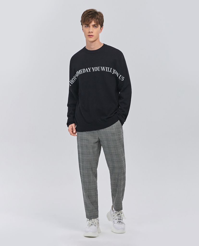 Áo sweater nam tay dài cổ tròn