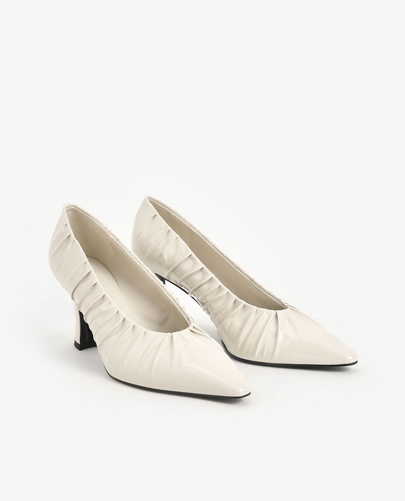 CHARLES & KEITH - Giày cao gót mũi nhọn xếp li hiện đại