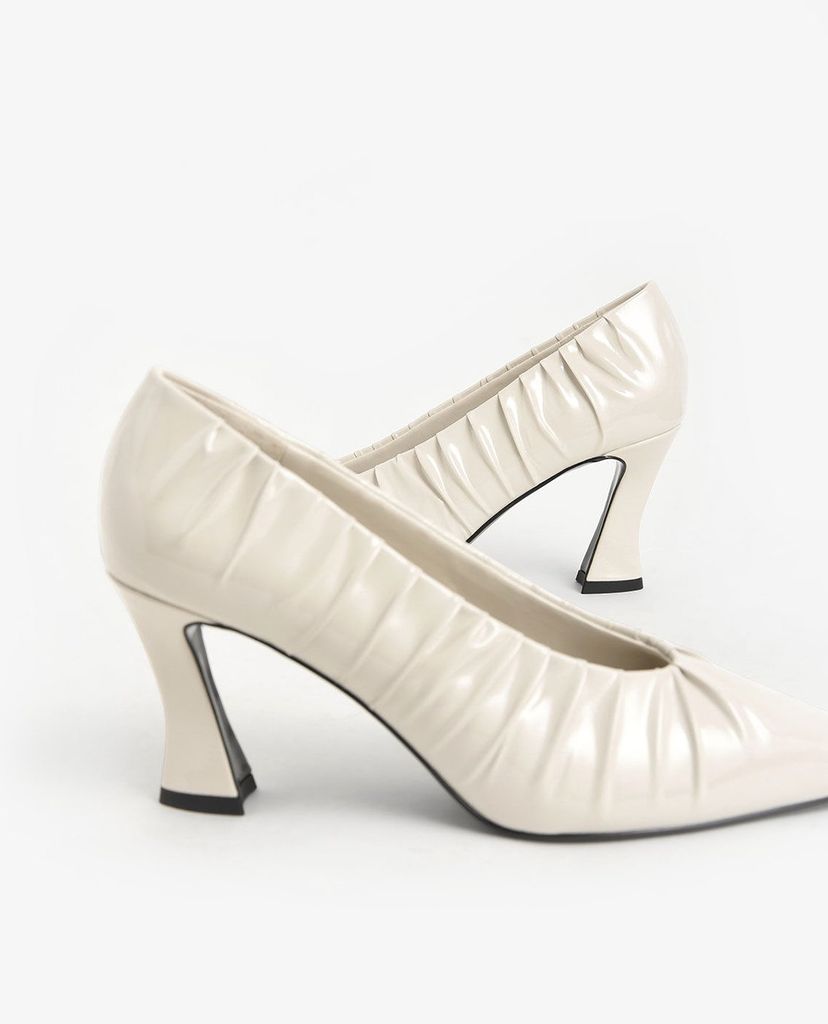 CHARLES & KEITH - Giày cao gót mũi nhọn xếp li hiện đại