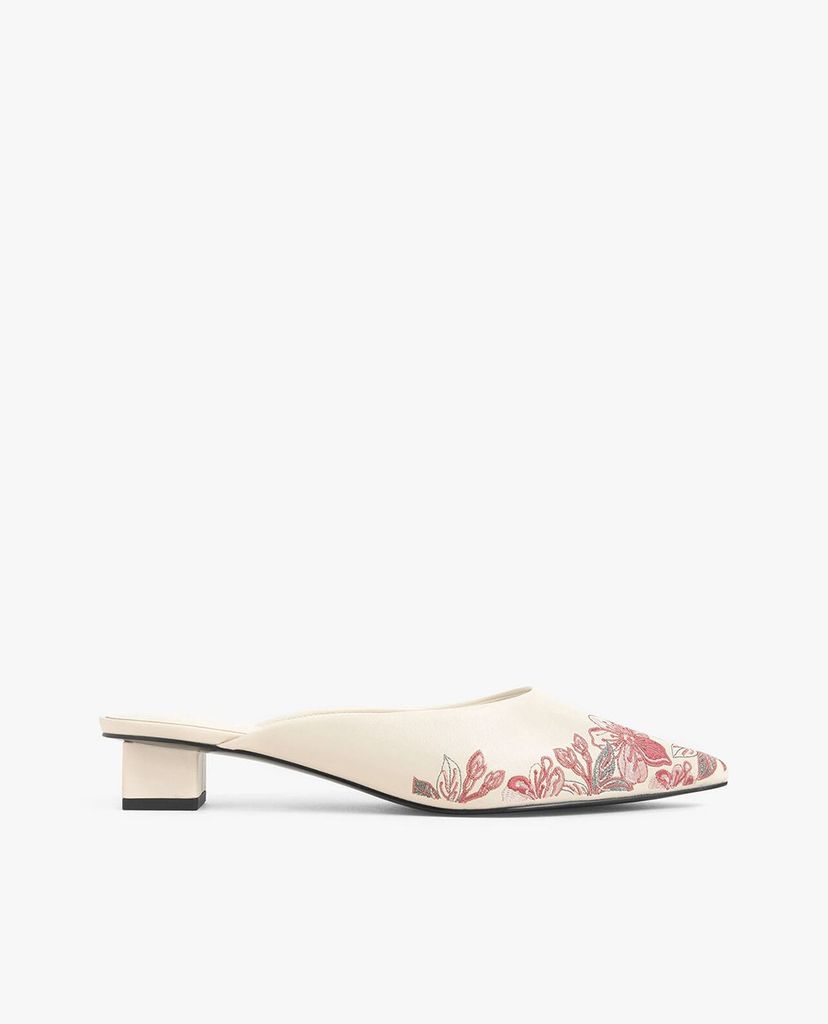 CHARLES & KEITH - Giày mules mũi nhọn Embroidered Floral