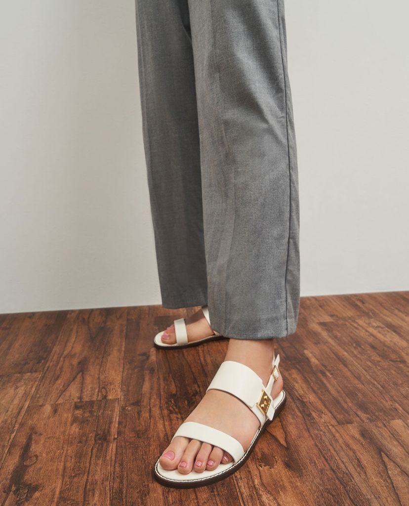 CHARLES & KEITH - Giày sandals nữ quai ngang Raffia Metallic Buckle