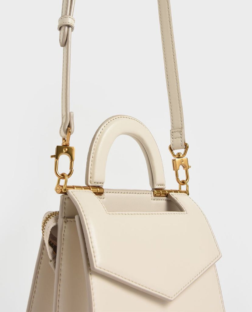 CHARLES & KEITH - Túi xách tay nữ hình vuông Top Envelope