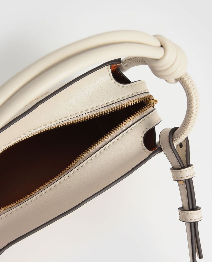 CHARLES & KEITH - Túi đeo vai nữ chữ nhật chi tiết tay cầm xoắn thời trang