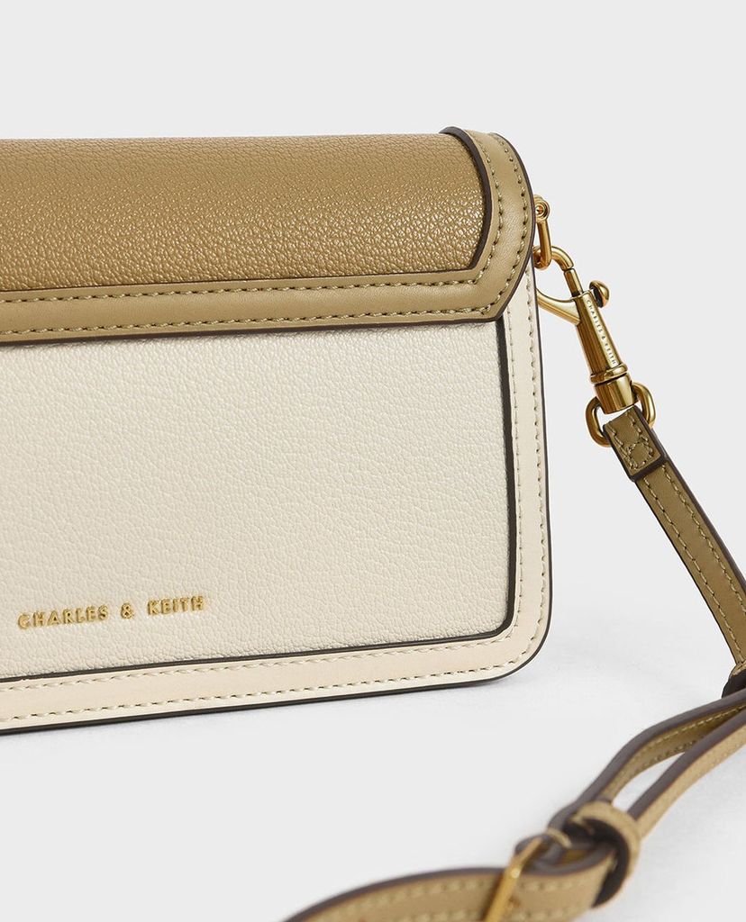CHARLES & KEITH - Ví cầm tay nữ chữ nhật Stone Embellished