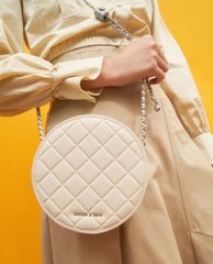 CHARLES & KEITH - Túi đeo chéo nữ phom tròn Quilted Circle