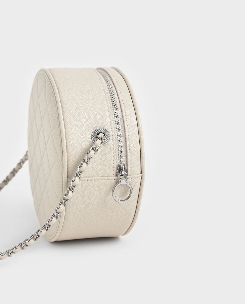 CHARLES & KEITH - Túi đeo chéo nữ phom tròn Quilted Circle