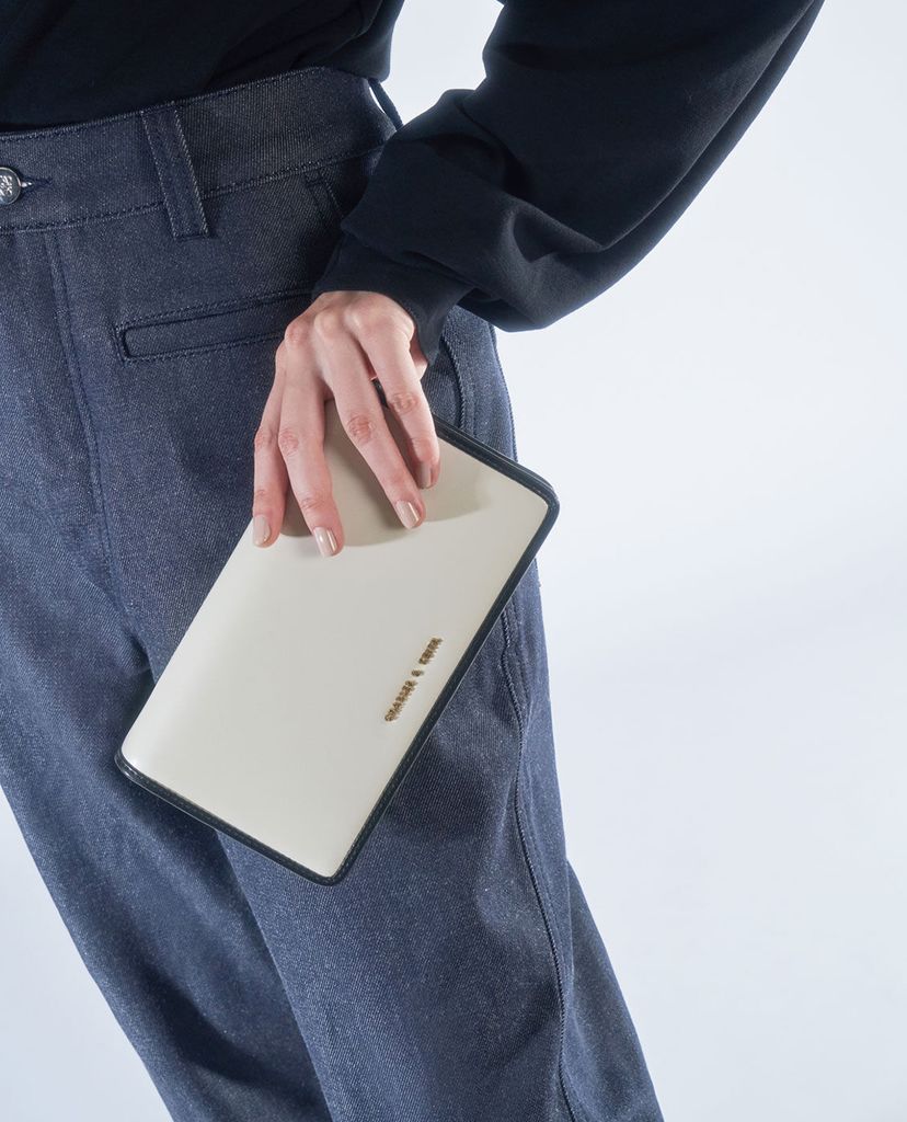 CHARLES & KEITH - Ví nữ phom chữ nhật dài Mini Front Flap