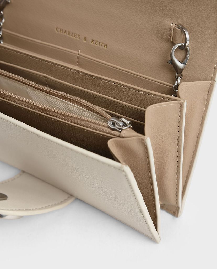 CHARLES & KEITH - Ví nữ chữ nhật Mini Chrome Button