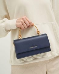 CHARLES & KEITH - Ví cầm tay nữ chữ nhật Metallic Handle