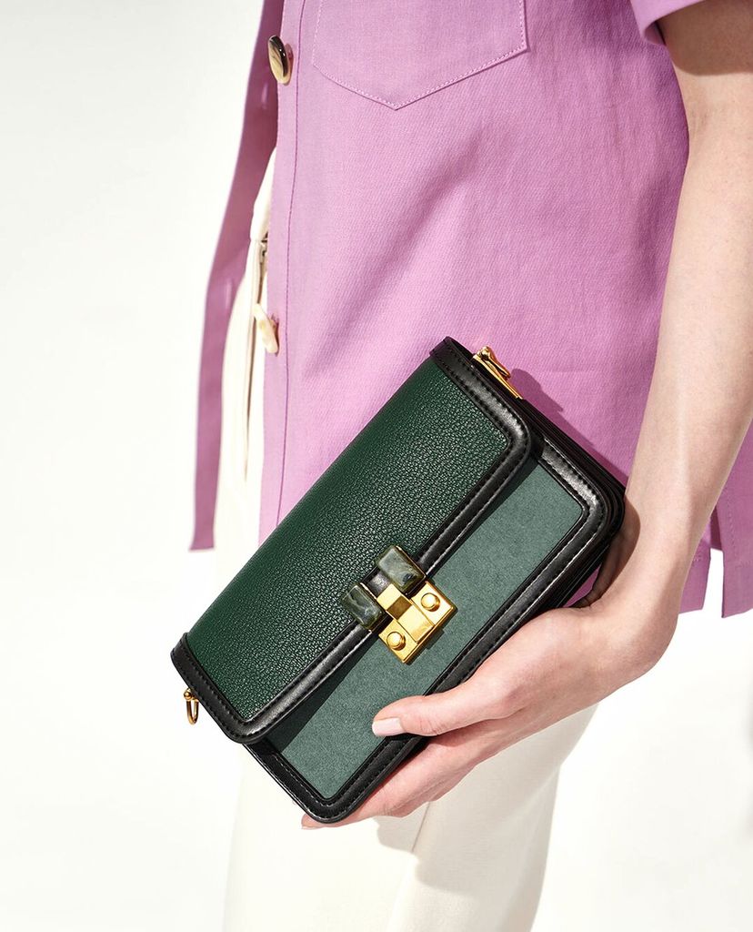 CHARLES & KEITH - Ví cầm tay nữ chữ nhật Stone Embellished