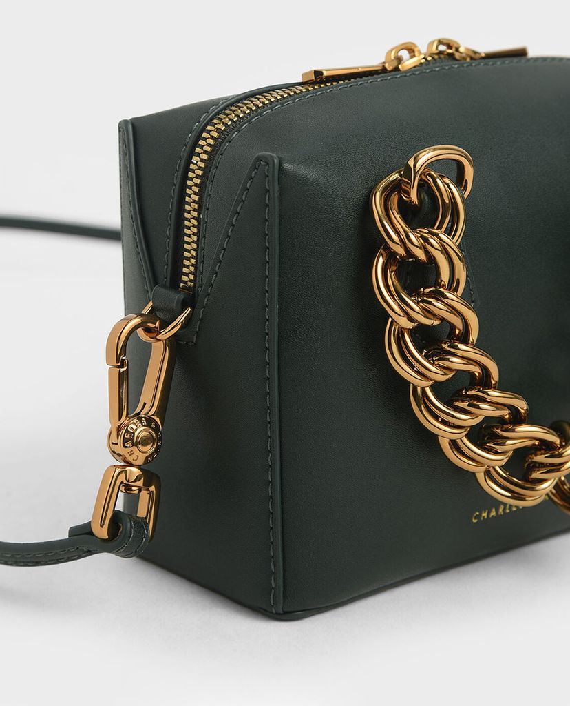 CHARLES & KEITH - Túi đeo chéo chữ nhật Square Chunky Chain
