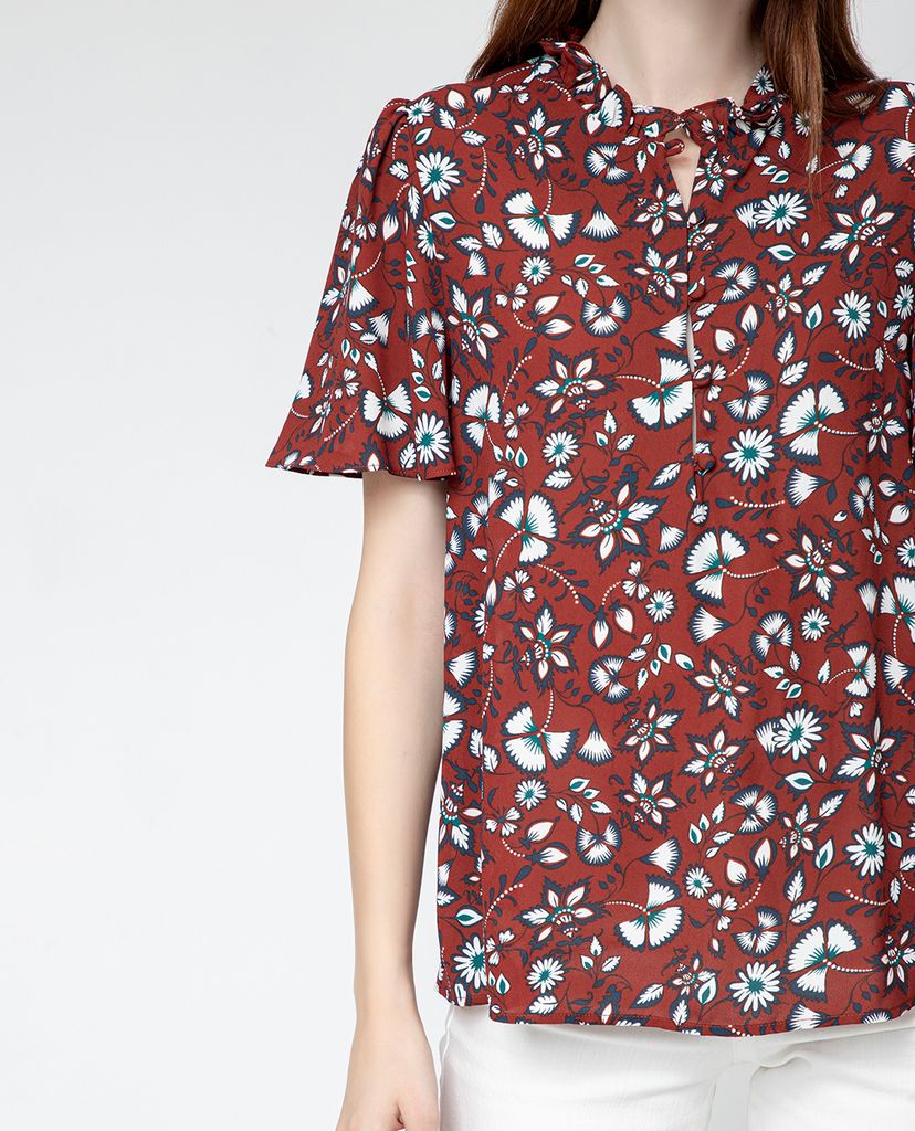 GIGI - Áo kiểu nữ cổ cao tay ngắn Flutter Sleeves Henley